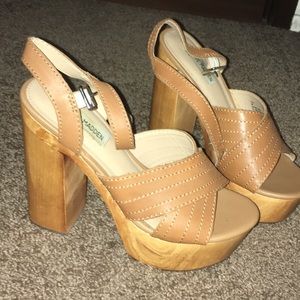 Steve Madden Brown Leather Platform Block Heels!